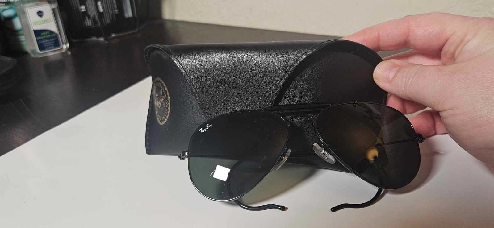 Ray Ban Luxottica Black Aviators Wrap Around Ear Sunglasses W Case