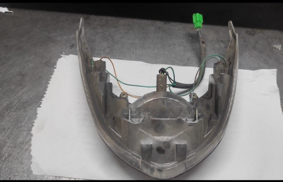 Faro Stop Posteriore Kymco Agility 50 25-150-200 R16 - Immagine 2 di 2