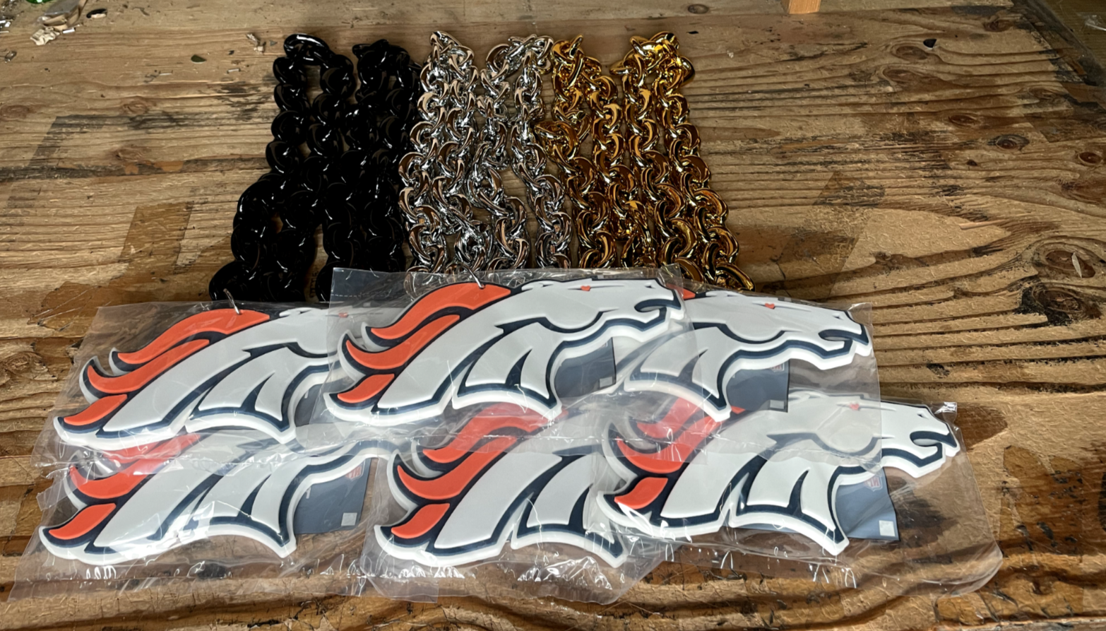 6 New Licensed NFL Denver Broncos 36'' Fanchain Stadium Version Wholesale