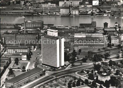 Ludwigshafen Rhein BASF Hochhaus Fliegeraufnahme