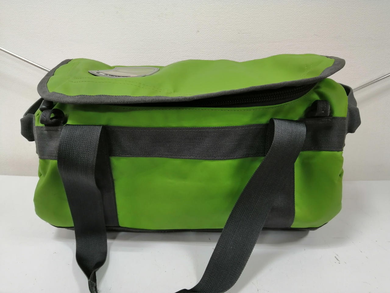 North Face GRN Dirt Duffel Bag – Durable Travel Gear  