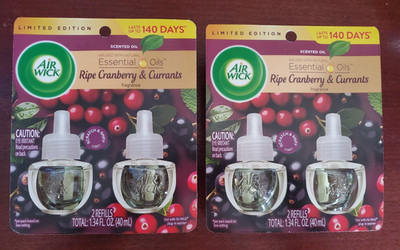 2 Air Wick RIPE CRANBERRY & CURRENTS Refills Plug In Fragrance Warmer 2 Packs