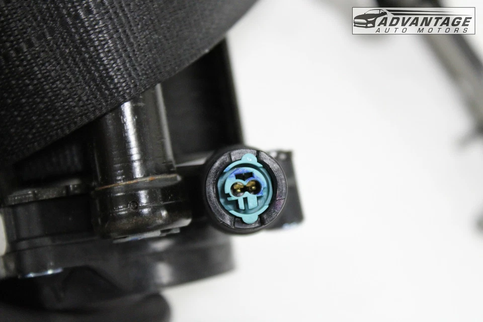 2014-2023 JEEP CHEROKEE FRONT RIGHT SIDE SEAT BELT SEATBELT & ADJUSTER OEM - Image 4 of 4