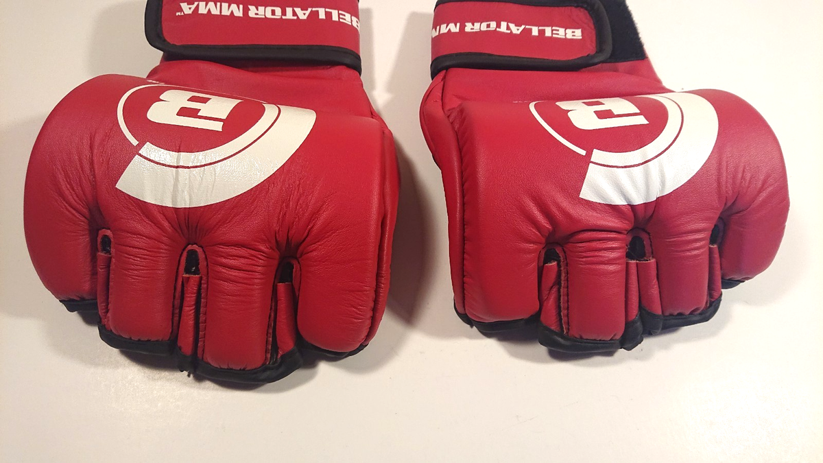 Rare Official Bellator Everlast MMA Red Gloves - Size XL - UFC