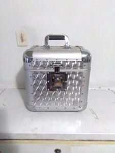 USED CLEAN 70 LP Odyssey Record Utility Aluminum Flight Case WITH HANDLE & HASP