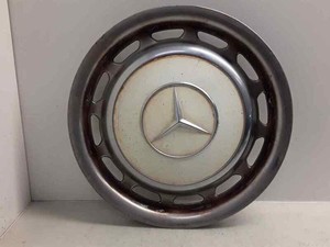 W123 RADKAPPE MERCEDES CLASE E W124 BERLINA 230 124.023 1984 1167783