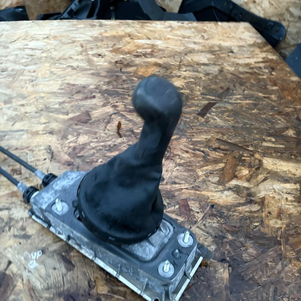 Skoda Fabia MANUAL GEAR SELECTOR 2007-2014 - Image 2 of 4