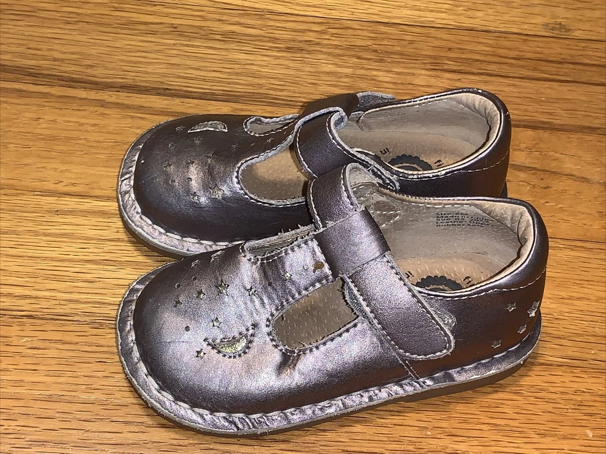 Baby shoe shop pewtering