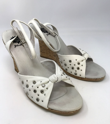 white and yellow uptowns