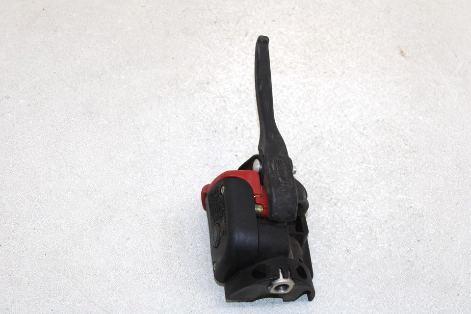 Cilindro maestro de freno 10 Polaris Turbo Lx OEM 2203487 SP1 Foto 2 de 4