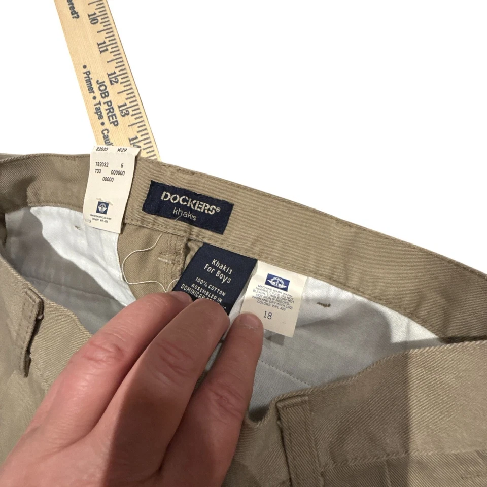Pantalones Cortos Dockers Niños Caqui Talla 18 Plisados Frontales 100% Algodón Beige Chino Foto 3 de 4