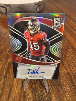 Devin White 2021 Panini Spectra # /60 Signature Prizm TB Buccaneers  SP