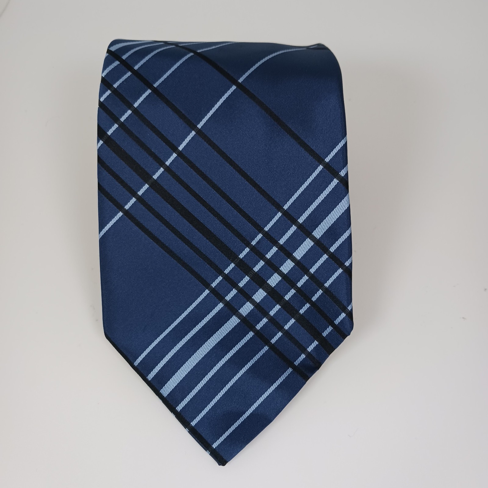 Banana Republic 100% Silk Men’s Classic Tie Blue Black Stripes Plaid Necktie