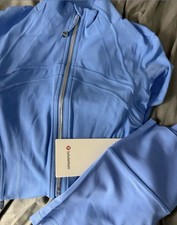 Lululemon Light Blue Women's Sweatsuit Set Jacket  Pants Zip Pocket Athleisure