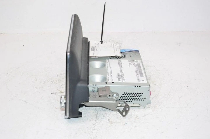 19-22 Nissan Altima Radio Receiver AM-FM W/O navigation W/Display Screen OEM - Image 4 of 4