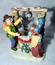 Well Water Bucket - Figurines porcelain Christmas -L2