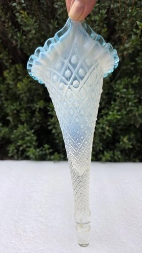 Vintage Fenton Aqua Crest Opalescent Diamond Lace EPERGNE Horn Trumpet Lily 10"