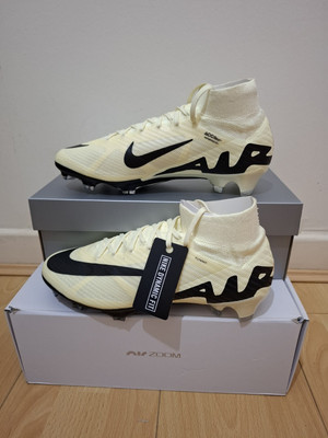 Neu Nike Zoom Superfly 9 Flyknit ACC ELITE FG Fußballschuhe UK-Größe 8 EU 42,5