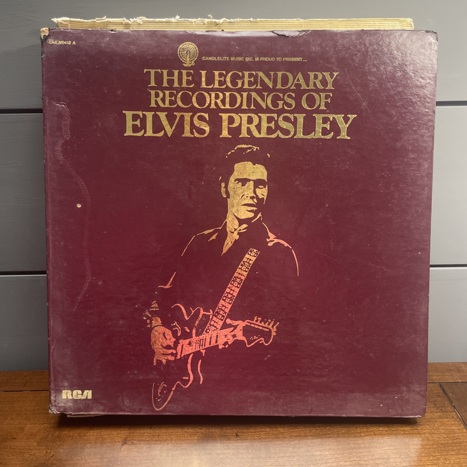 EXCELLENT ELVIS PRESLEY SIX RCA VINYL LP's BOX SET "THE LEGENDARY RECORDINGS" 