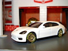 TURBO E HYBRID PORSCHE PANAMERA CUSTOM EDITION 1/64 HW RUOTE E PNEUMATICI AGGIUNTI