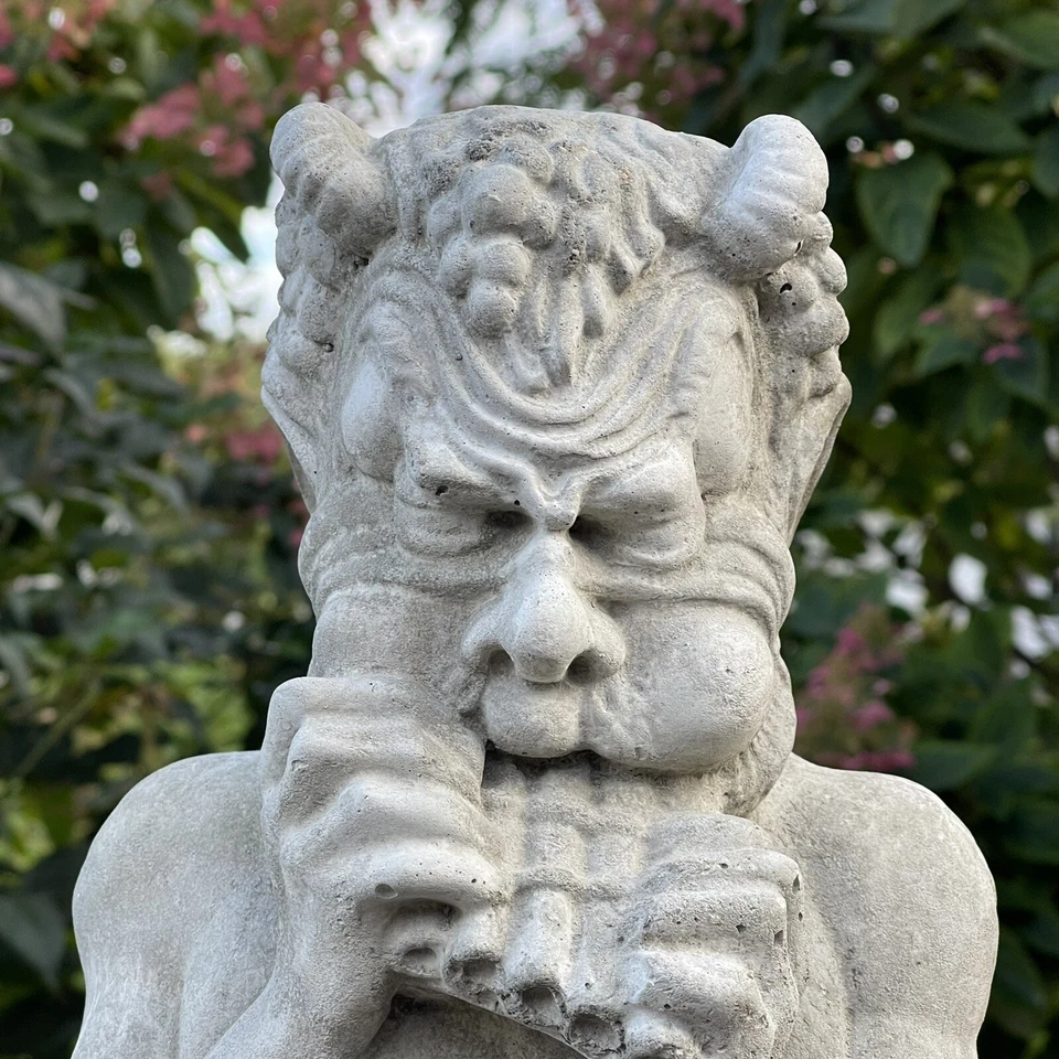 Estatua de jardín con sartén de hormigón de 14" al aire libre mitología griega sátiro fantasía centauro Foto 2 de 4