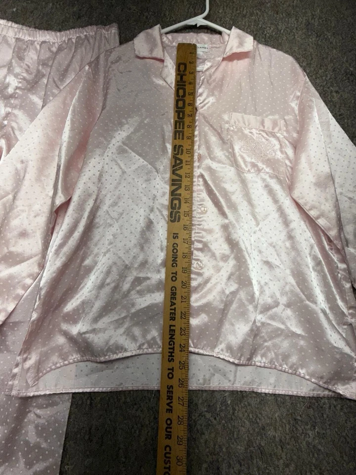 Miss Elaine Pajamas Set Pink Satin Soft Silky Size M - Image 3 of 4