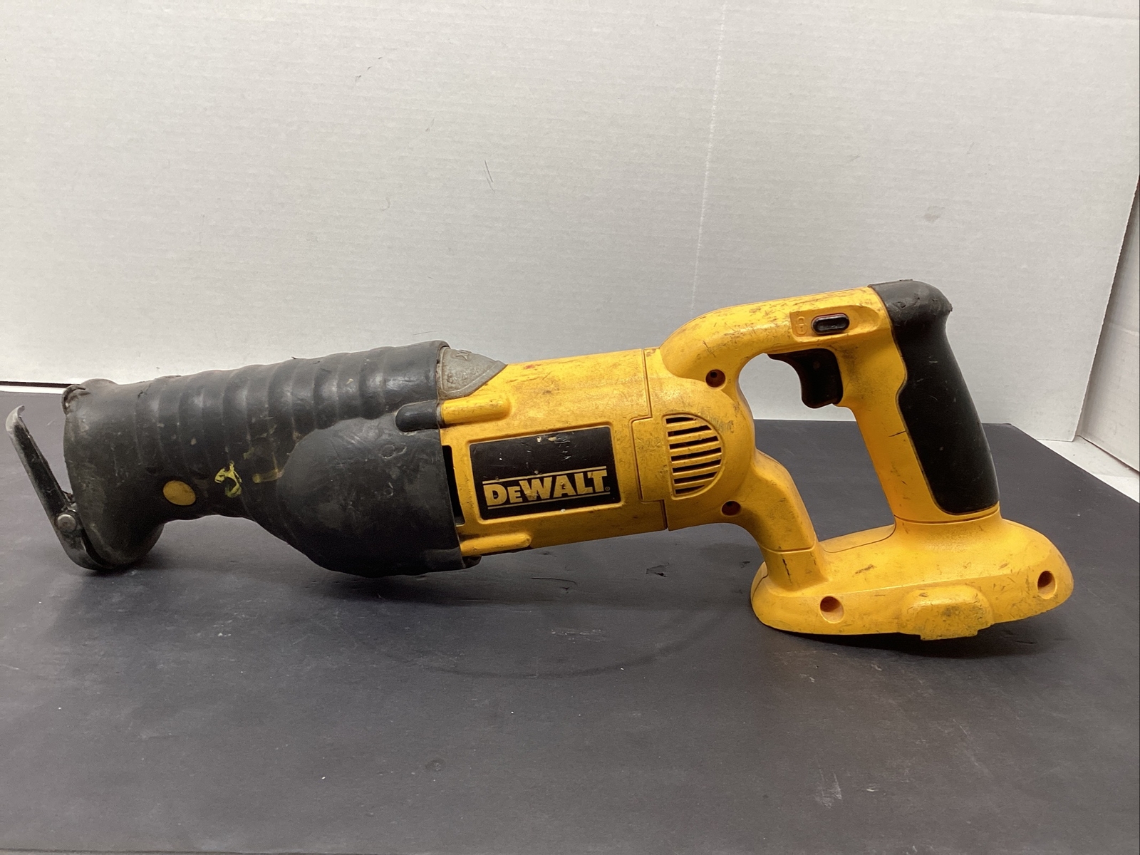 DEWALT DC385B 18V Cordless Reciprocating Saw eBay
