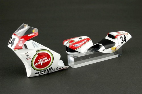 Platz/Beemax 1/12 Suzuki RGV-Γ (XR79) 1993 WGP500 Champion Model Kit BX13001 - Bild 18 von 19