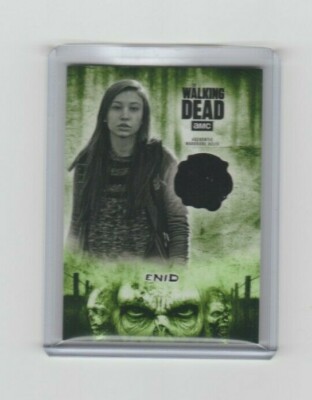 WALKING DEAD HUNTERS & HUNTED KATELYN NACON/ENID RELIC CARD #/25!!