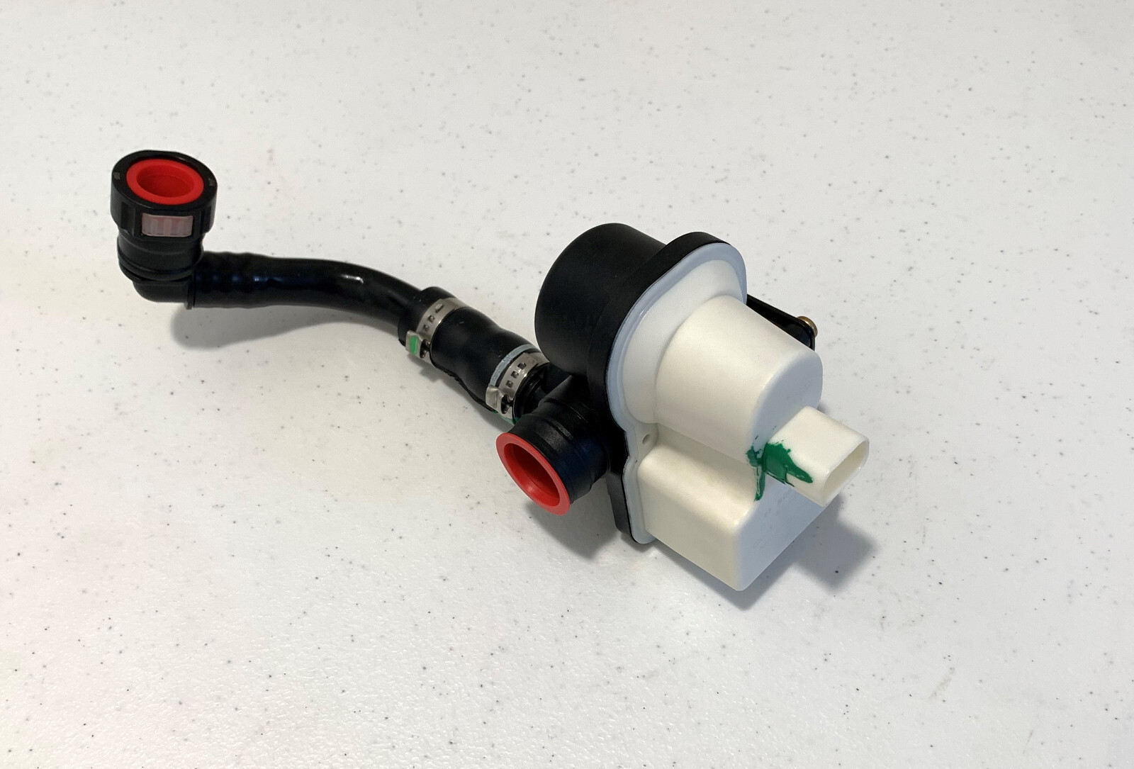 06 Maserati Quattroporte M139 Fuel Leak Detection Pump Unit 0261222010 Used