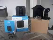 1 x Blink XT 2 Kamera -  Indoor/Outdoor Kamera  incl. 1  x Außengehäuse (2)