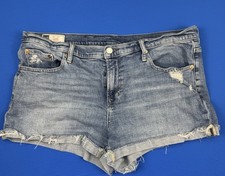 The Gap Womens Denim Jean Shorts 33 inch Medium Wash 16R