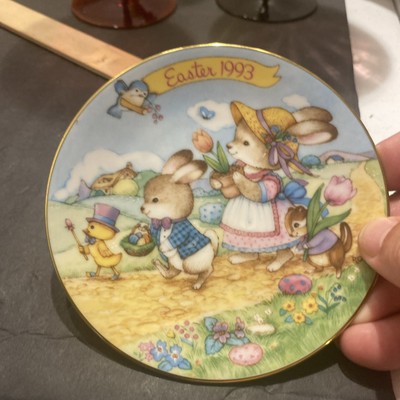 Vintage Avon 1993 Easter Parade Plate With 22K Gold Trim 5in Bunnies Chicks  Nc