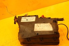 VOLVO FUSE RELAY BOX USED GOOD CONDITION 8688040