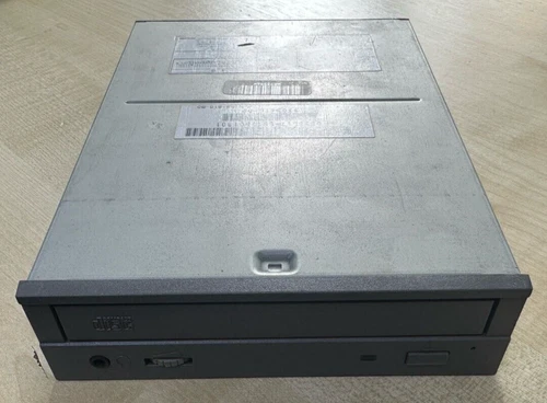 Sun SCSI 370-3416-02 50-pin CDROM Drive Toshiba XM-6201B 50-pin 32X 3703416-02