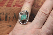 Vintage Hand Made Sterling Silver Turquoise Ring 8.9 g Size 7