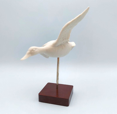 Canvas Back Duck Figurine With Base- Unpainted