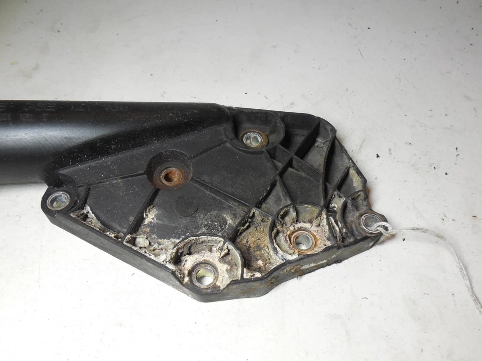 Audi A6 Quattro 2008 3,2 L V6 bomba de agua termostato cubierta de carcasa Foto 2 de 4