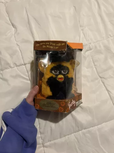 Halloween Witch Hat Furby Special Limited Edition - ‎70-887