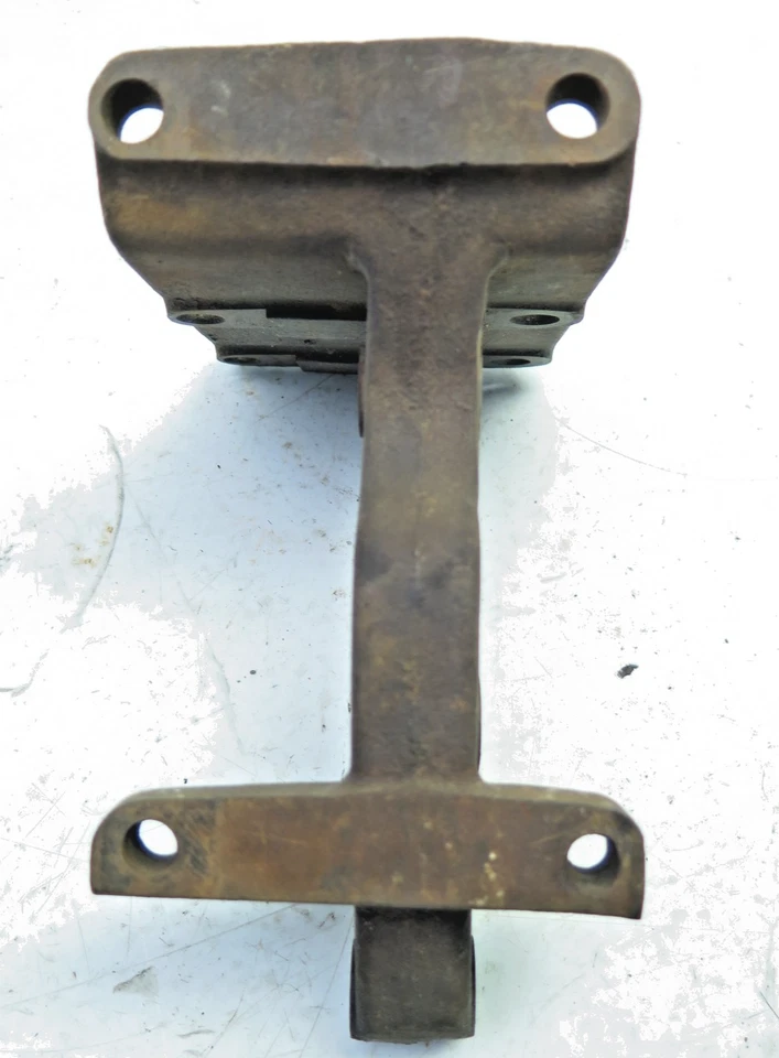 Harley-Davidson modelo K 1952-53 soporte de motor de montaje inferior trasero 16201-52 Foto 3 de 4