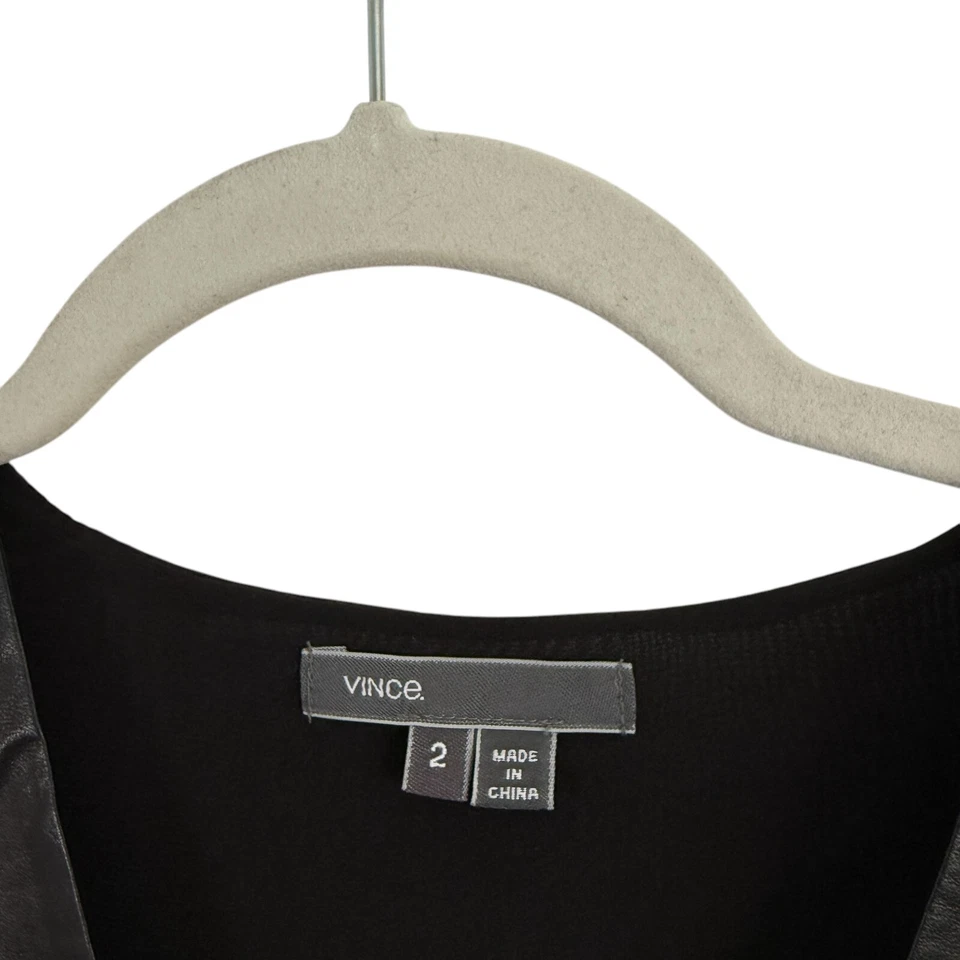 Regata Vince Couro de Cordeiro Seda Preta Boxy Grunge Punk NOVA Feminina Tamanho 2 - Imagem 3 de 4