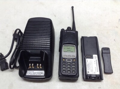 MOTOROLA XTS5000 III UHF R2 450-520mhz P25 DIGITAL RADIO