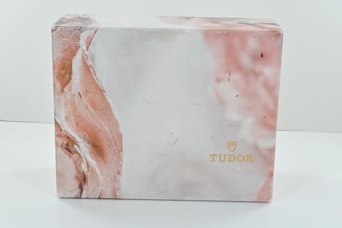 TUDOR 箱 アンティーク UNUSED AUTHENTIC TUDOR TRIPLE WATCH BOX WITH BOOKLETS FOR