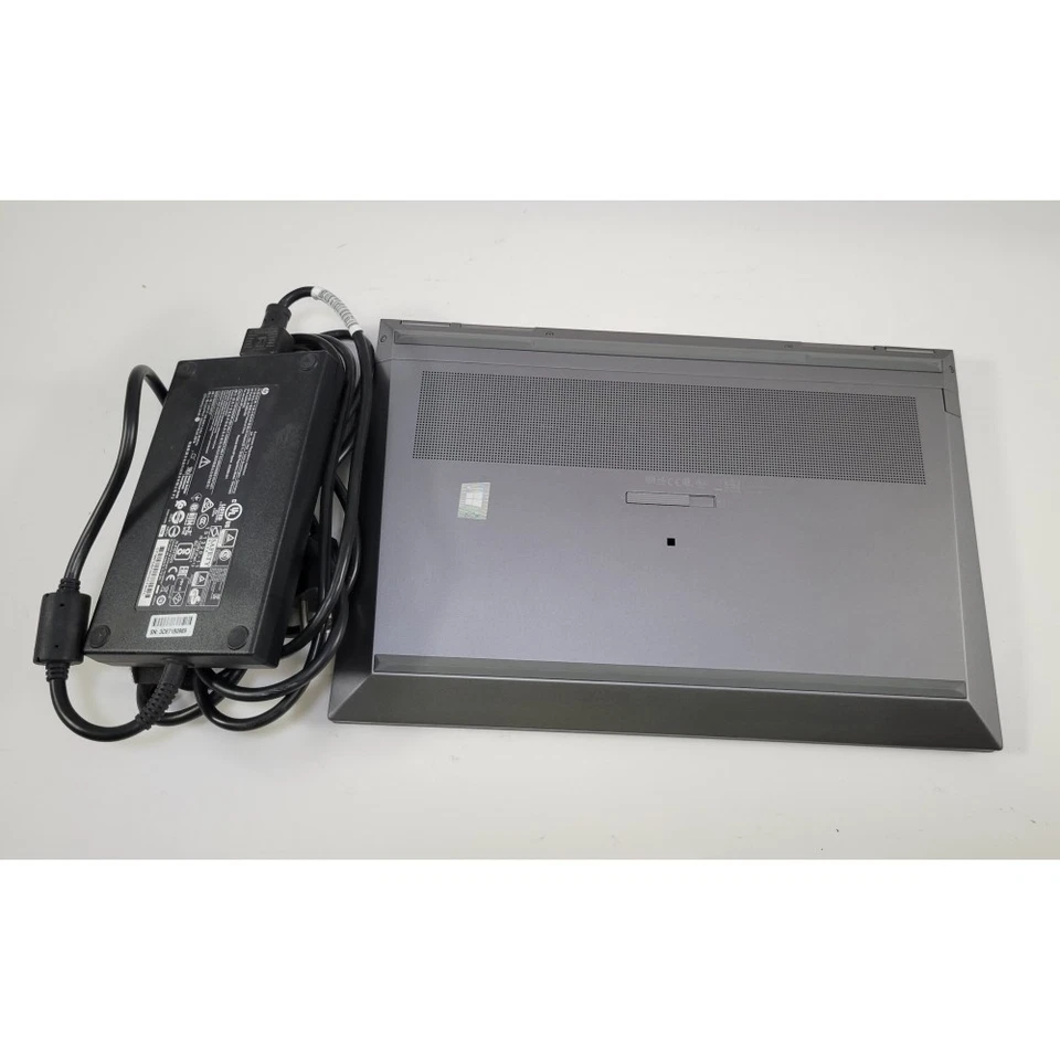 HP ZBook Fury 15 G8 15.6", i7-11800H -32GB DDR4- 512GB SSD - Image 3 of 4