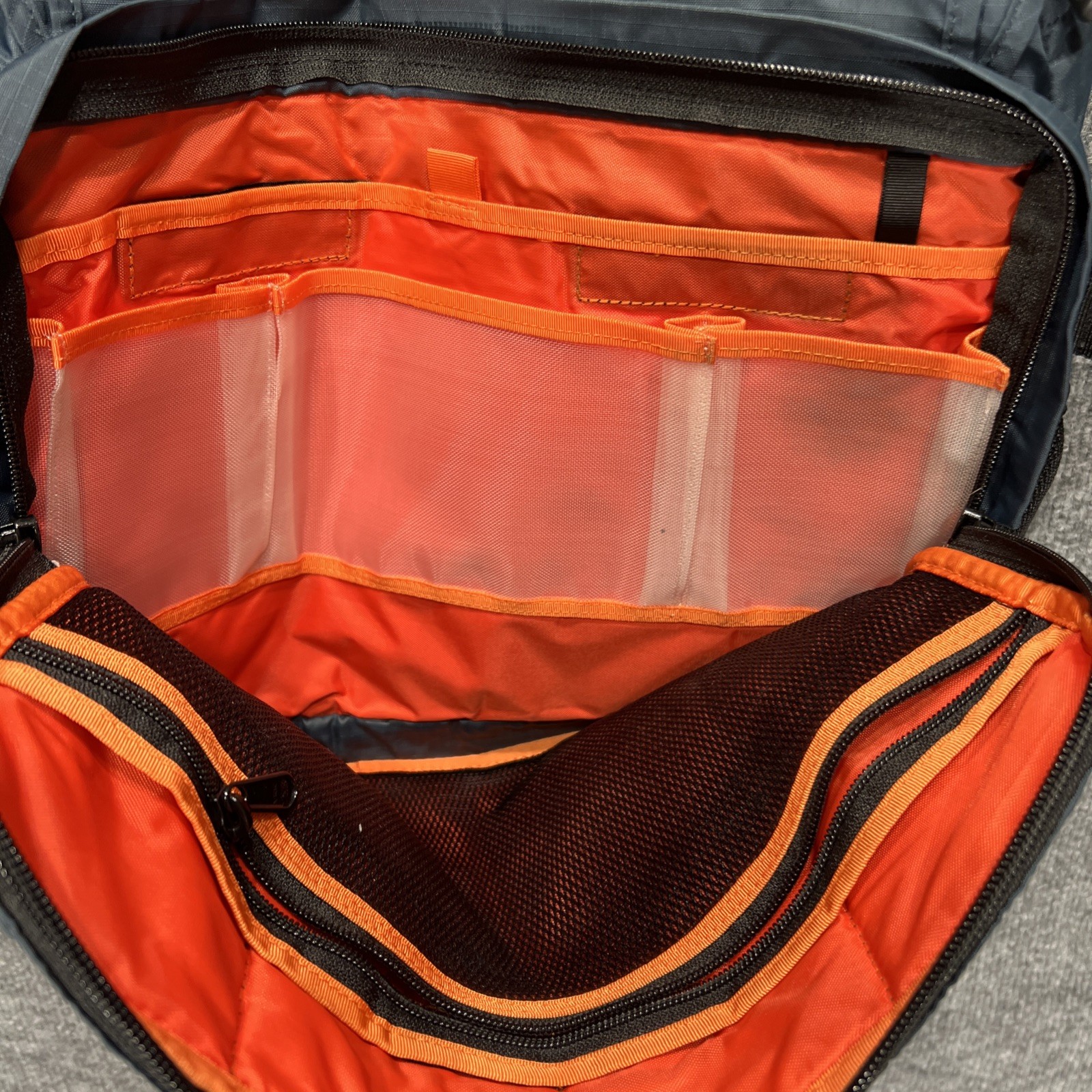 Nomadic Wise-Walker Compact Backpack Shoulder Bag… - image 10