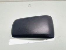 Mercedes-Benz CLA C117 X117 W117 2013 Armlehne MAB14085