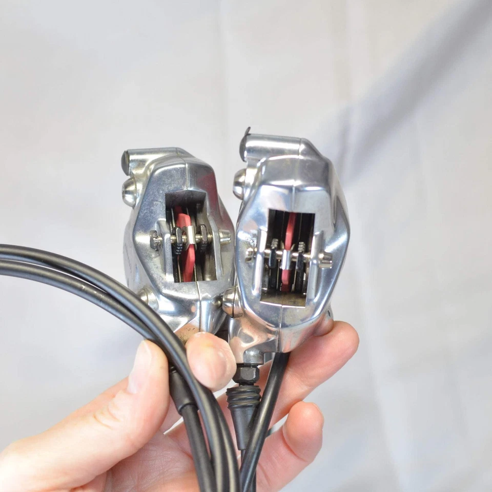 Pinzas de freno de disco hidráulicas de carretera SRAM Red AXS (12 velocidades), como nuevas Foto 4 de 4