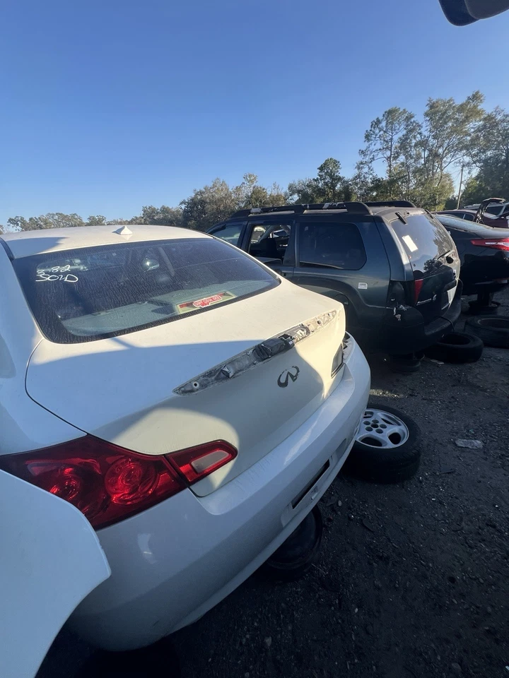07-13 INFINITI G35 SEDAN REAR TRUNK LID OEM - Trunk Only - Image 2 of 4