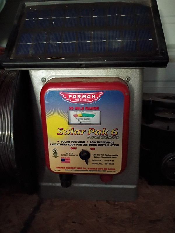 Parmak DF-SP-LI Solar Pak 6 Low Impedance 6-Volt Battery-Operated 25-Mile-Ran...