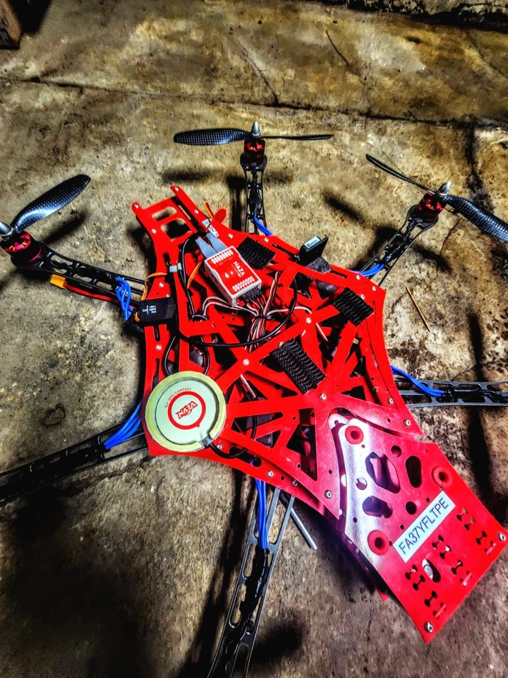 Scarab V3 550 Fpv Hexacopter with frsky x9d remote - Image 2 of 4